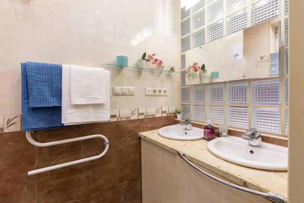 Stylish Central Budapest Apartment ภายนอก รูปภาพ